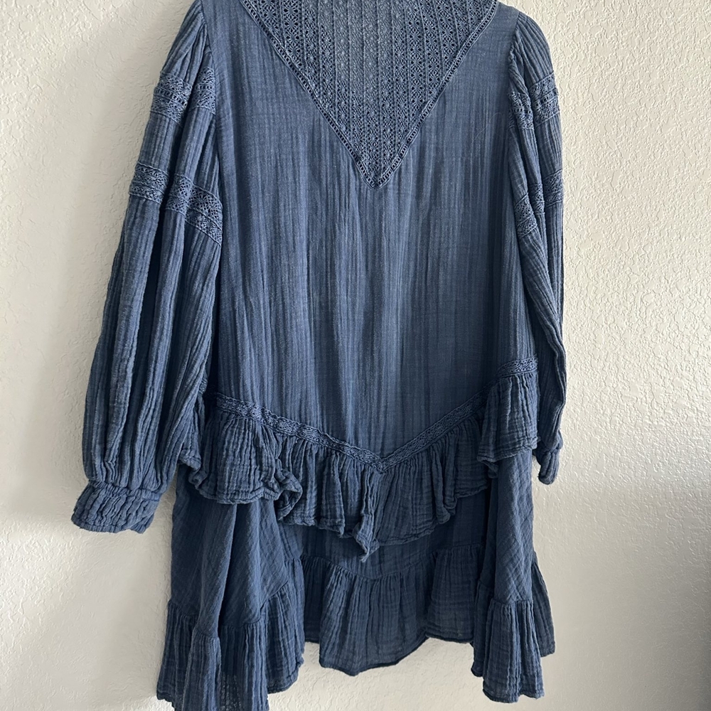 Blue Ruffled Long Sleeve Dress - Picture 5 of 9